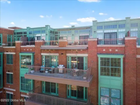 Downtown Retail or Office Space