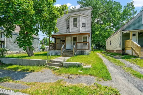 Schenectady Triplex with Vacant Parcel