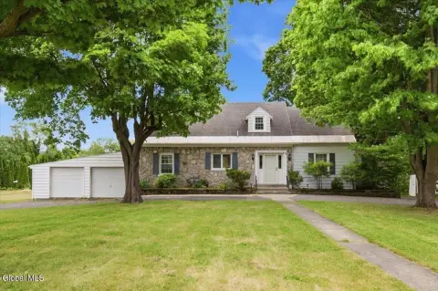Flexible Duplex with Sunroom