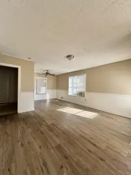 Duplex with Mixed Occupancy