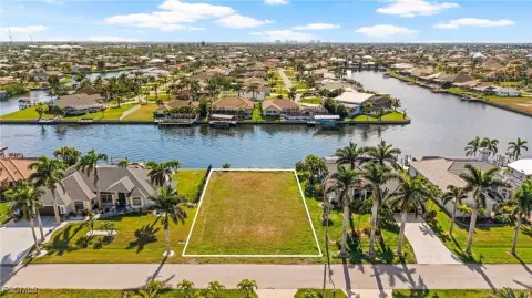 Waterfront Lot with Gulf Access