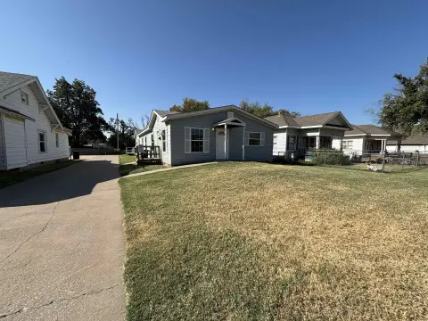 Quadplex With Private Entrances