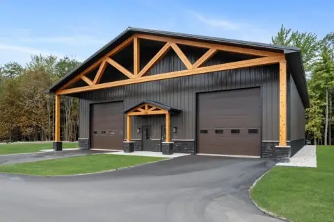 Luxury Garages in Gated Community