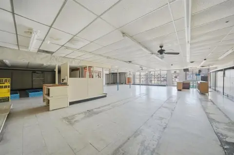 Retail Property on Hampton Road