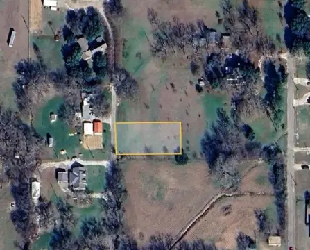 Residential Lot in Tioga, TX