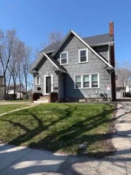 Updated Duplex with Fenced Yard