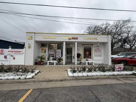 Established Nail Salon Opportunity