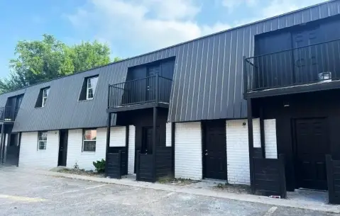 Remodeled 8-Unit Apartment Building