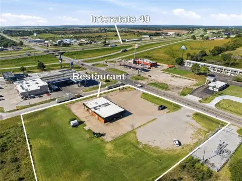 Interstate Restaurant With Commercial Kitchen