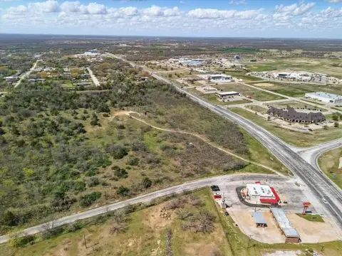 Prime Commercial Land in Jacksboro