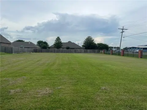Residential Lot Near I-10