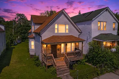 Duplex on Large Lot