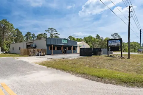 Multi-Building Flex Property