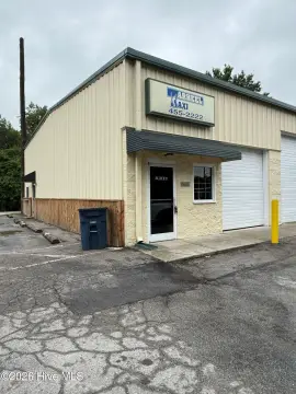 Flex Space with Garage