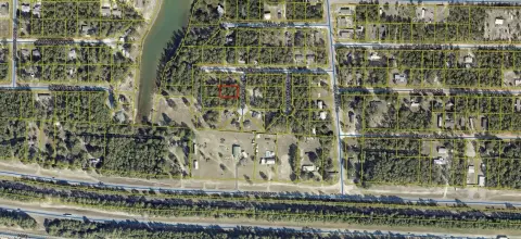 Wooded Mobile-Home Lot