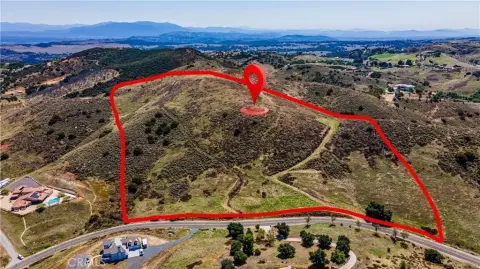 22 Acres in La Cresta