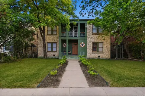 Monte Vista Duplex in San Antonio