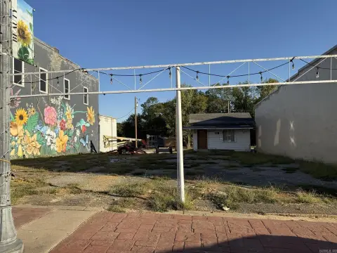 Utility-Served Commercial Land