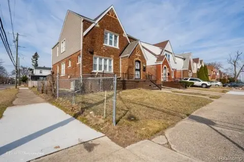 Brick Duplex with Separate Systems
