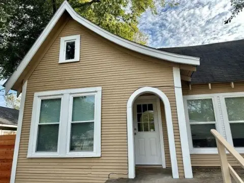 Remodeled Duplex Near Downtown Tyler