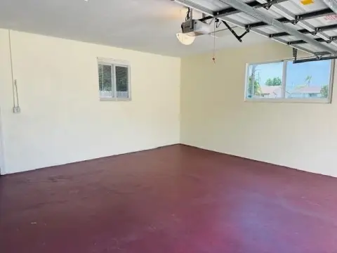 Single-Family Live-Work Home