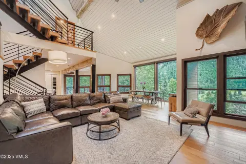 Remodeled Duplex with Mountain Views