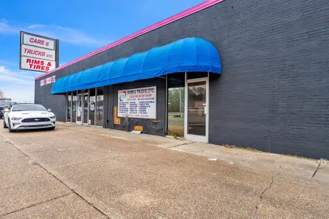 21-Bay Automotive Service Facility