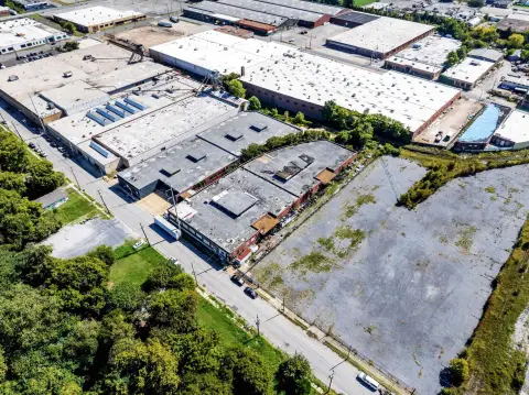 One-Story Heavy Industrial Warehouse