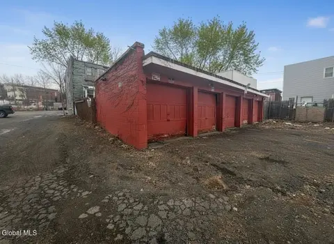 Albany Land with Garage Access