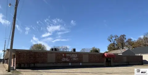 Versatile Retail Property