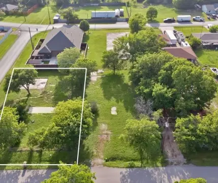 Commercial Land Near I-35