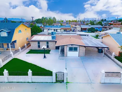 Renovated Duplex with Rear Apartment