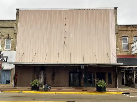 Mixed-Use Downtown Retail Building