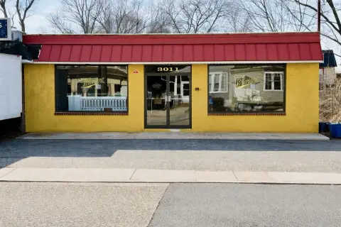 Versatile Commercial Property in PENNSAUKEN