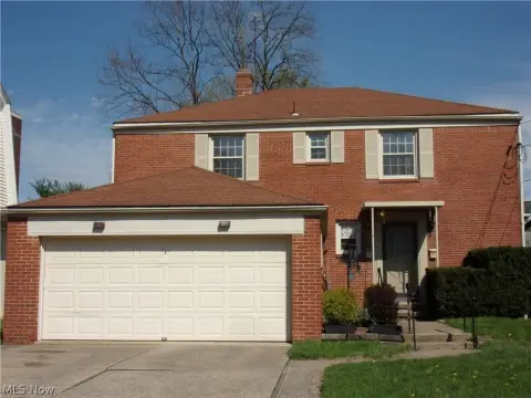 Akron Duplex in Highland Square