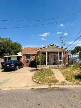 Renovated Three-Unit Triplex