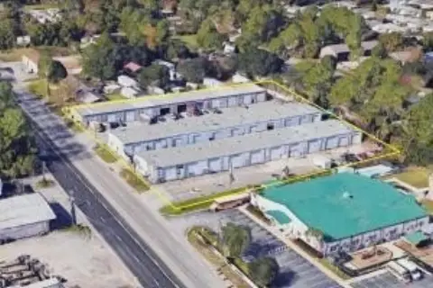 Warehouse Unit with On-Site Parking