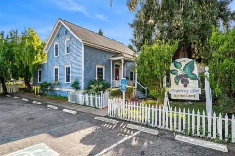 Historic Cambria Bed & Breakfast