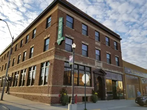 Historic Hotel with Ballroom