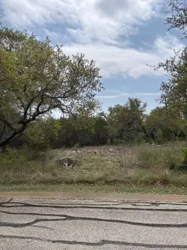 Marble Falls Acreage in Foxwood