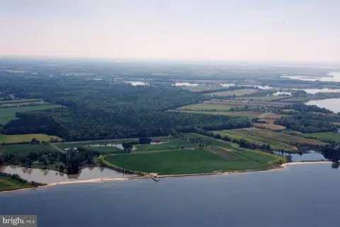 Waterfront Hunting Farm Land