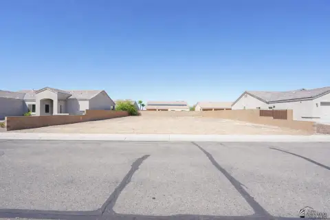 Residential Lot in Yuma East