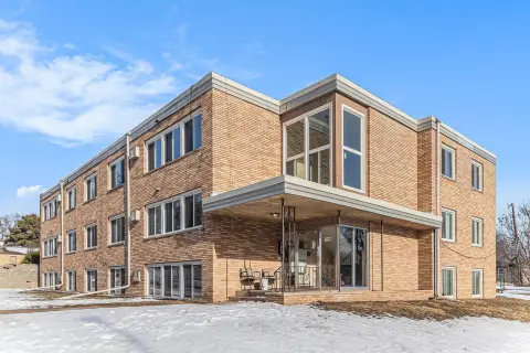 13-Unit Apartment Building with Solar