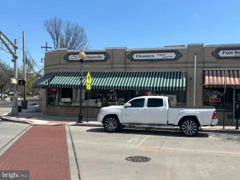 High-Ceiling Corner Retail Building