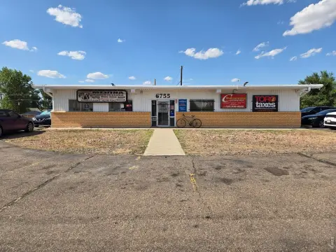 Standalone Retail/Office Building