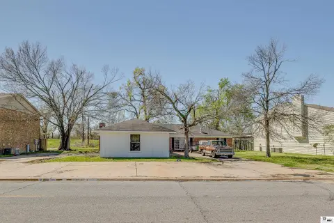 Income-Generating Triplex Property