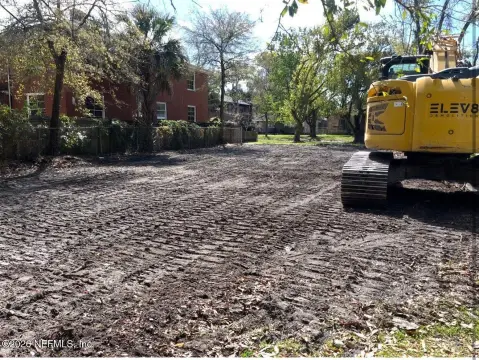 Riverside Vacant Lot Ready to Build