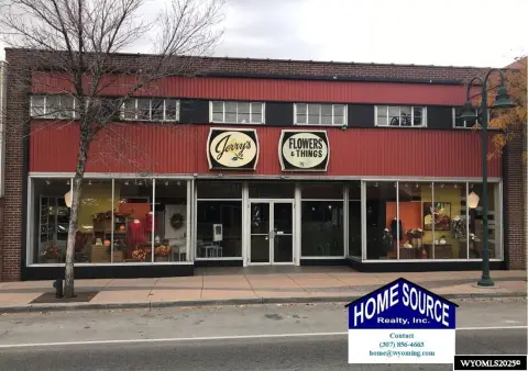 Riverton Retail Building on Main