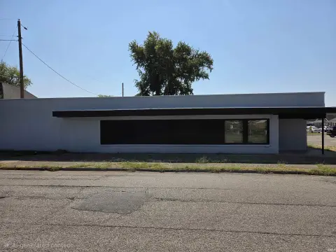 Flex Space with Warehouse Area