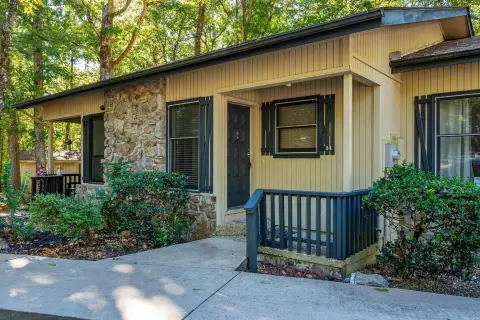 Short-Term Rental Townhouse with Decks